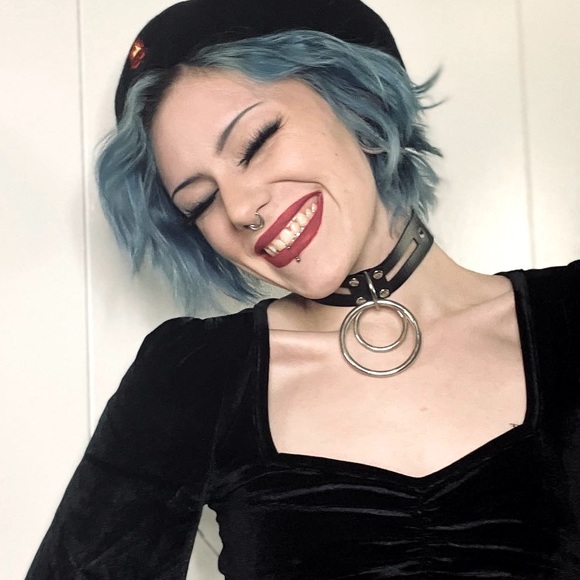 Meet your Posher, Breanna - Picture 1 of 1